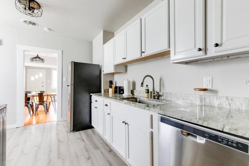 Private Boho Bungalow 10 Minutes To Downtown Rva! リッチモンド エクステリア 写真