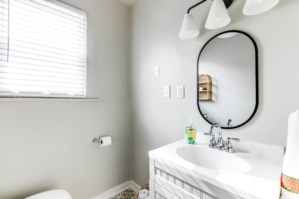 Private Boho Bungalow 10 Minutes To Downtown Rva! リッチモンド エクステリア 写真